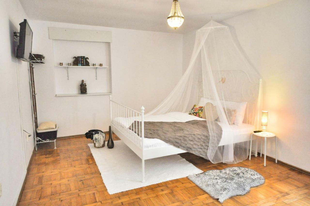 Pine House Apartman Brassó Kültér fotó
