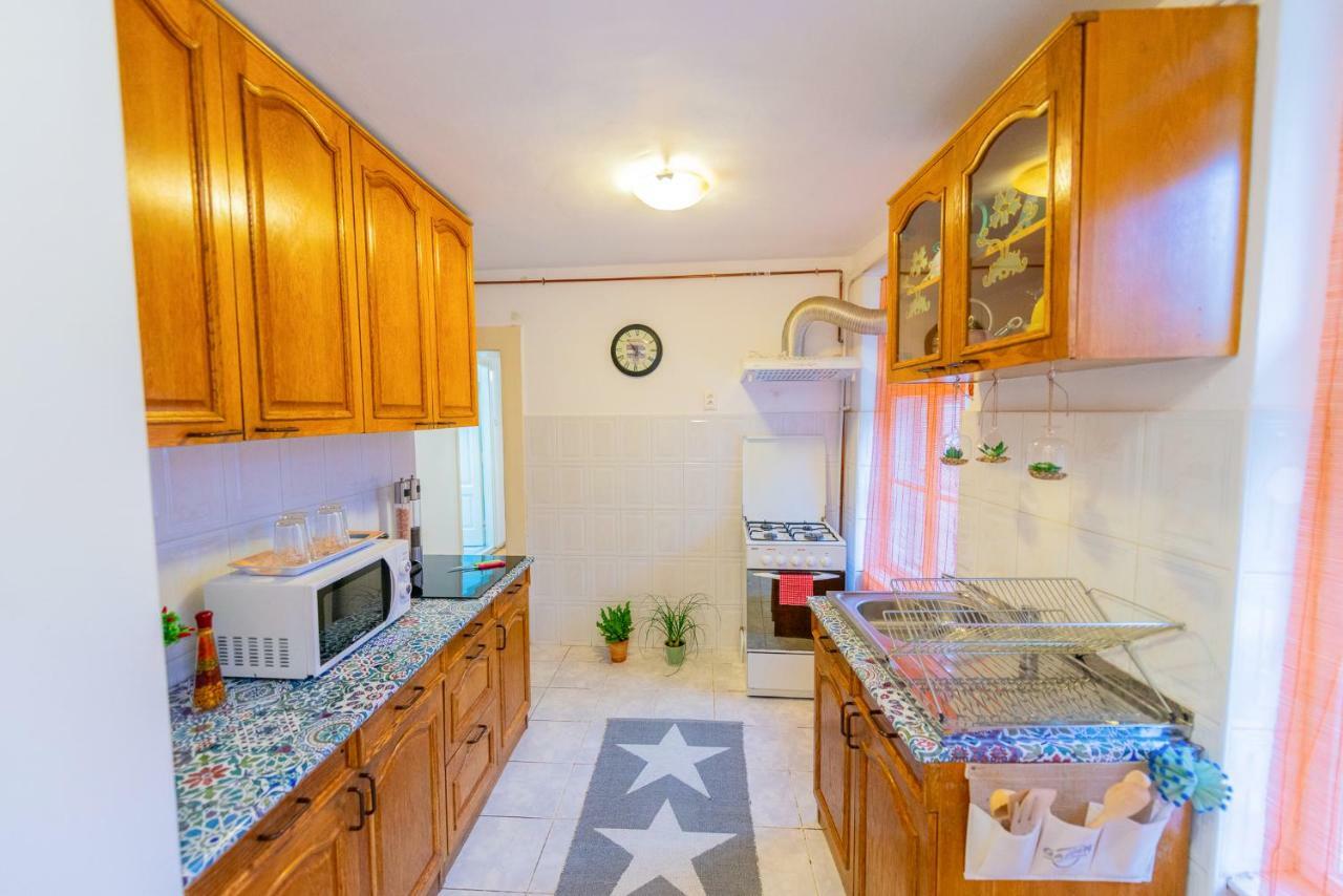 Pine House Apartman Brassó Kültér fotó