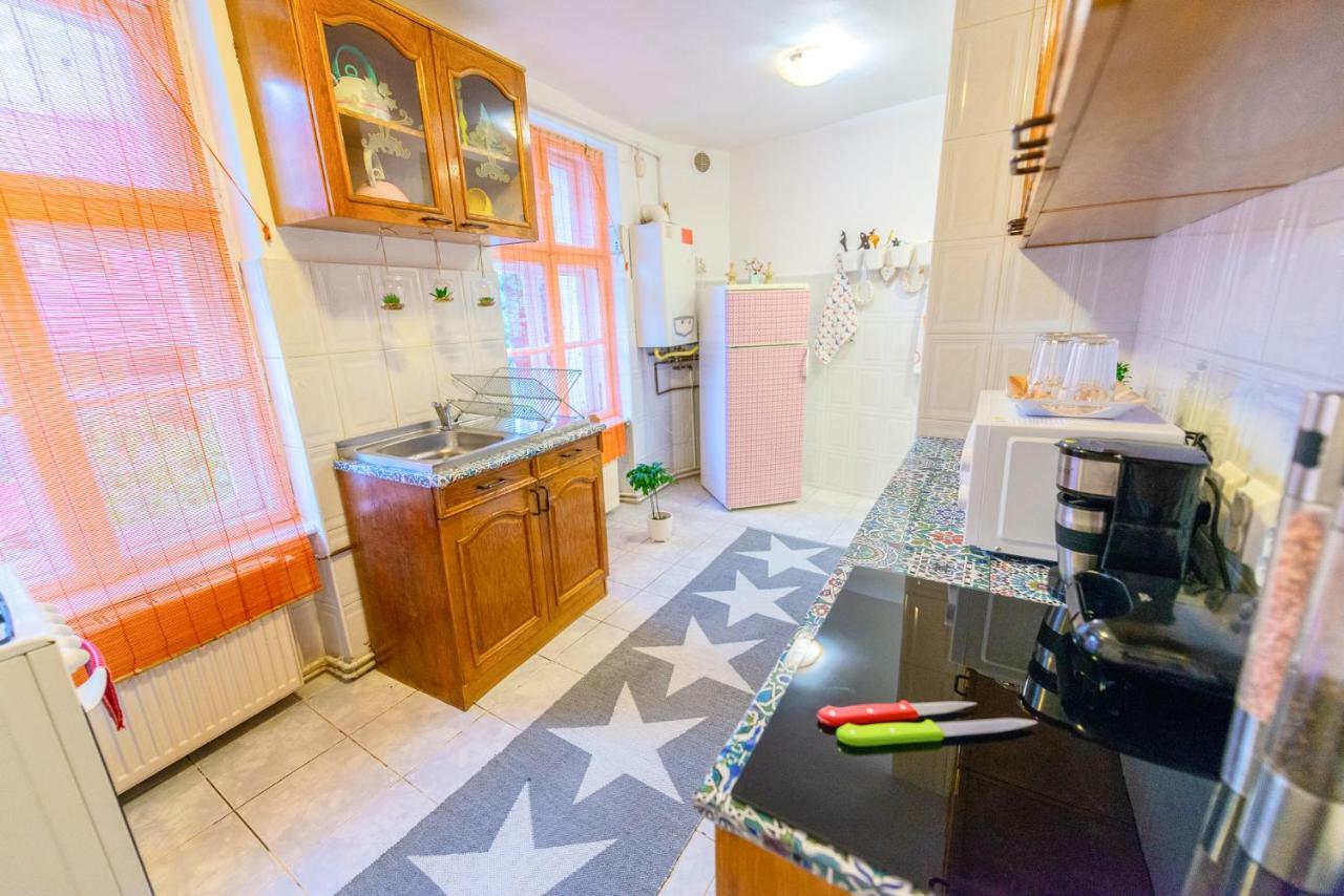 Pine House Apartman Brassó Kültér fotó
