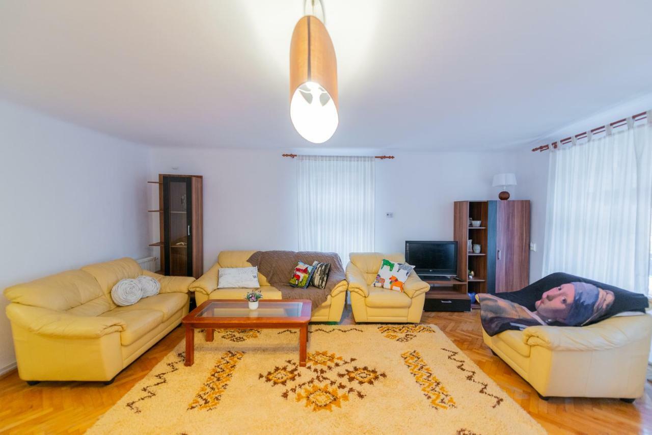 Pine House Apartman Brassó Kültér fotó
